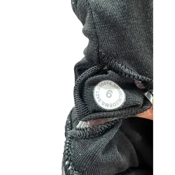 lululemon Energy Bra Size 6 Padded Summer Mirage Multi SeaWheeze Running - Picture 3 of 5